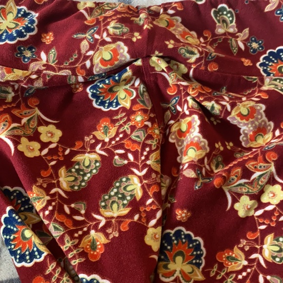 Lularoe leggings size OS (L-5) - Picture 3 of 5